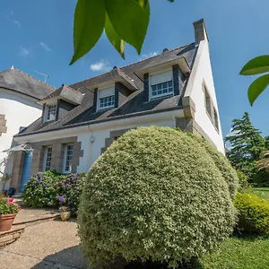 Bed & Breakfast Des Fleurs D'ajoncs, Concarneau